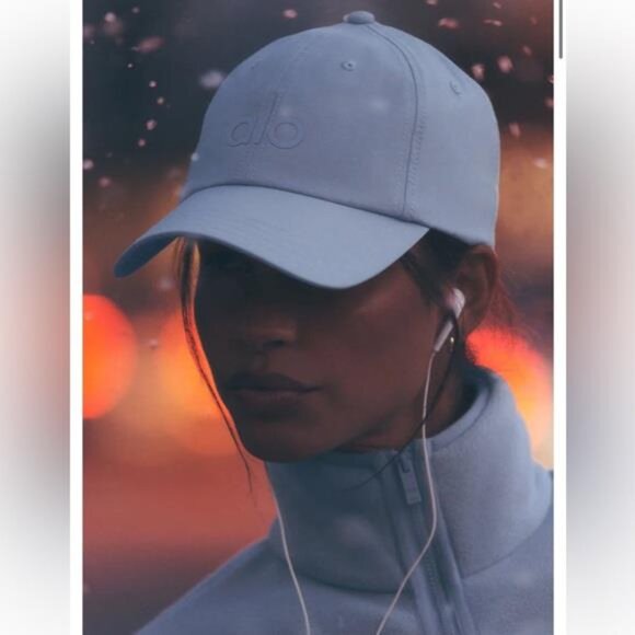 ALO OFF DUTY CAP WHITE EMBROIDERY LOGO & BRAND NEW main image 2